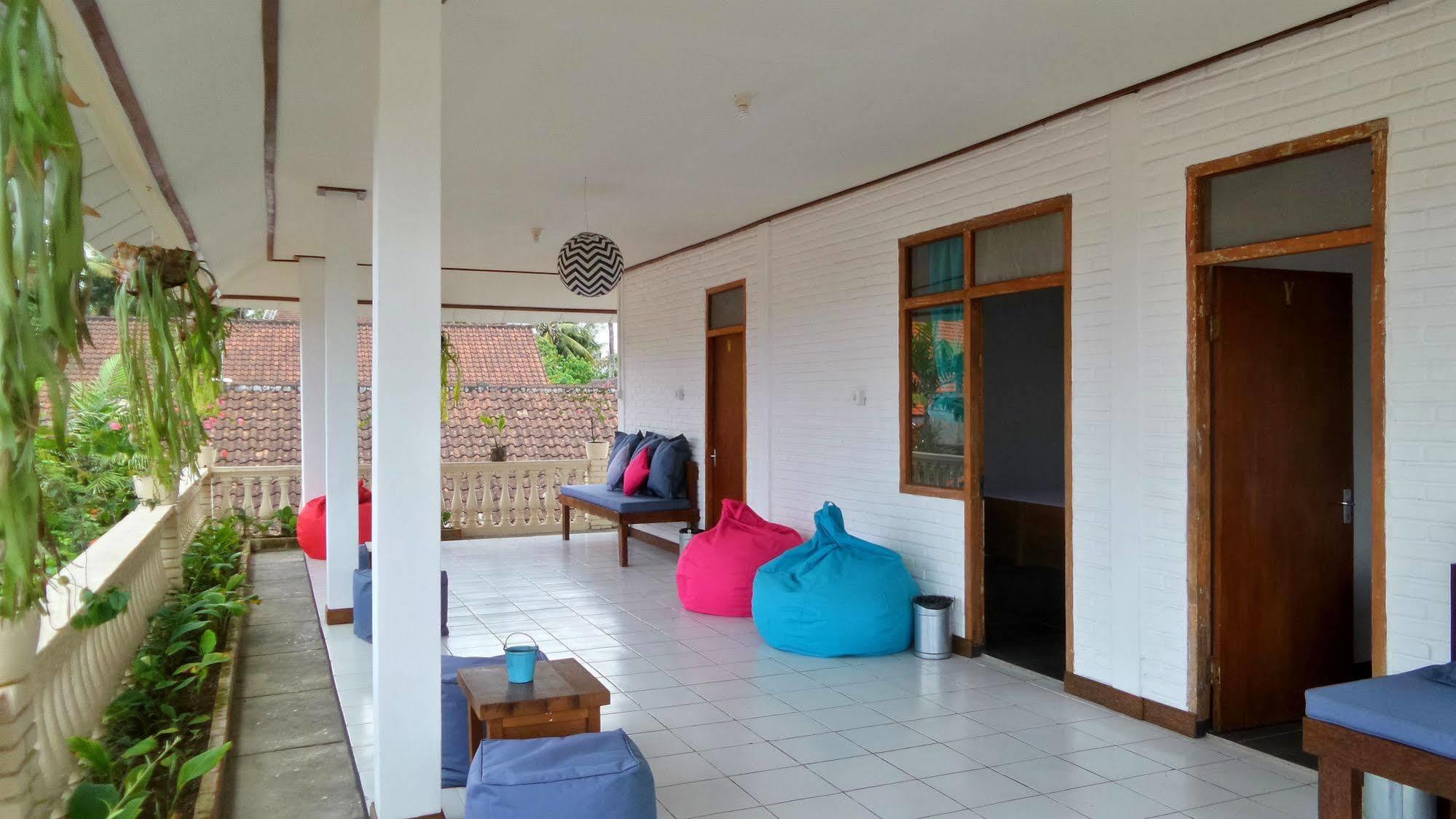 우붓 Friendly House Bali 호스텔 외부 사진